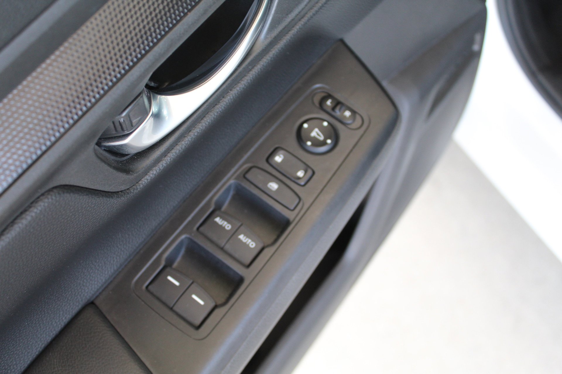 Used 2024 Honda CR-V EX image 25