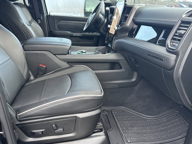 New 2025 RAM 2500 Limited AWD/4WD image 16