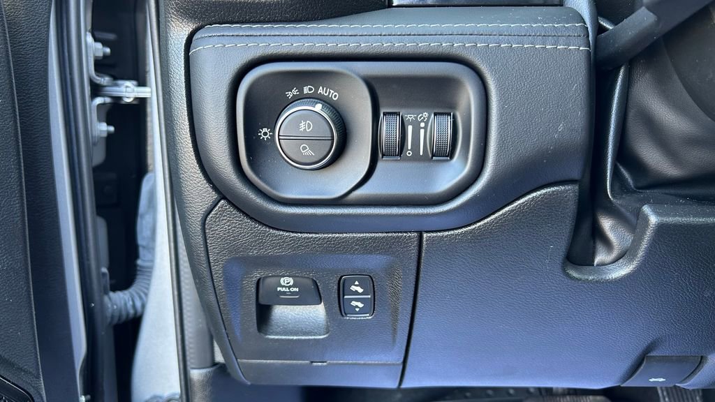 Used 2022 RAM 1500 Limited image 30