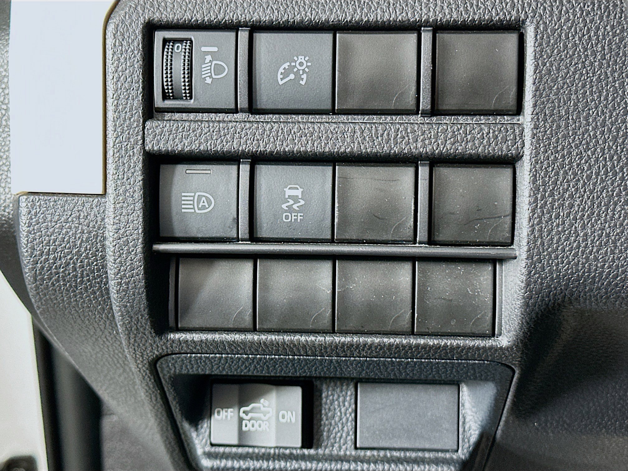 Used 2024 Toyota Tacoma TRD Off-Road image 17