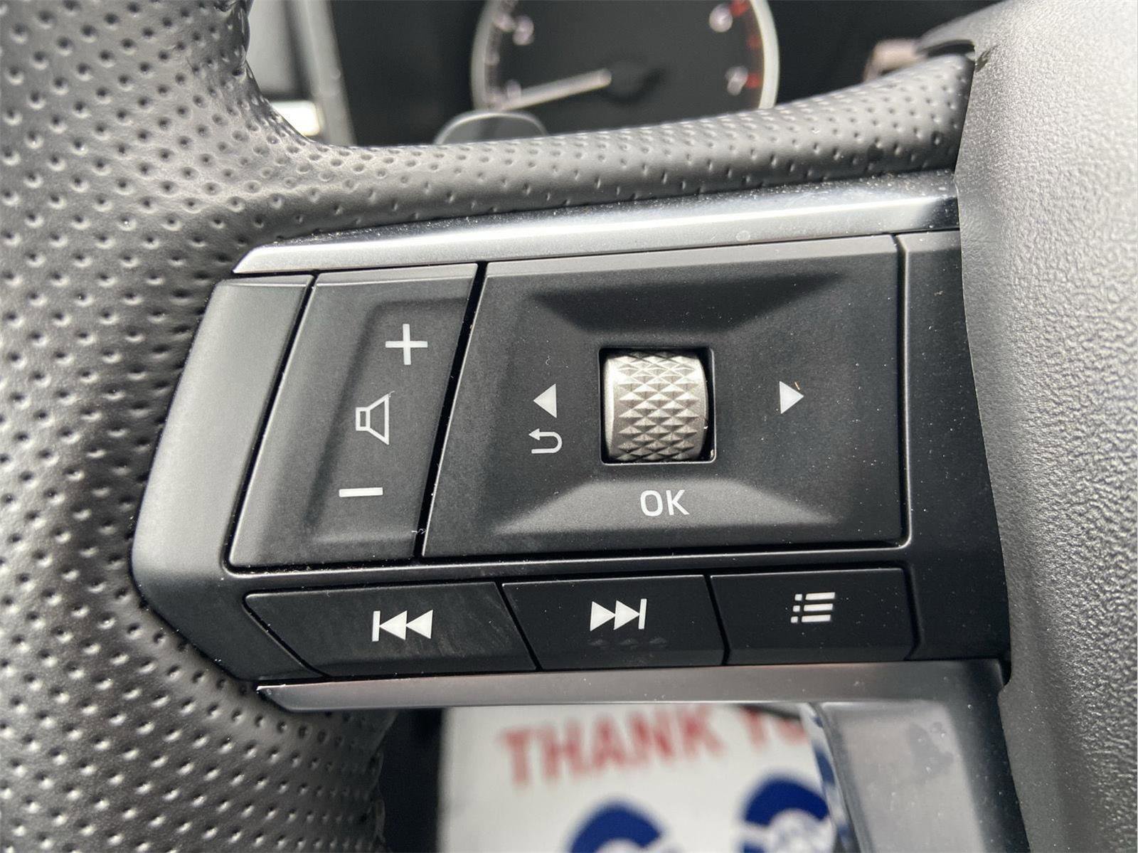 Used 2025 Mitsubishi Outlander SE image 62