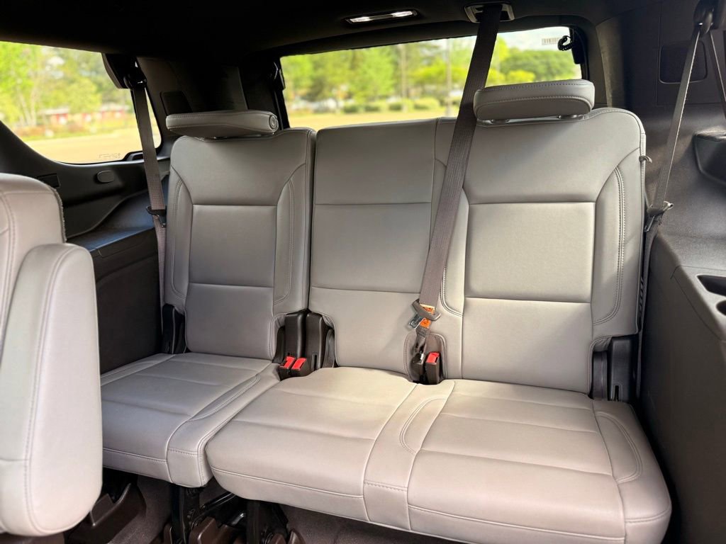 Used 2021 Chevrolet Tahoe Z71 w/ Z71 Off-Road Package image 18