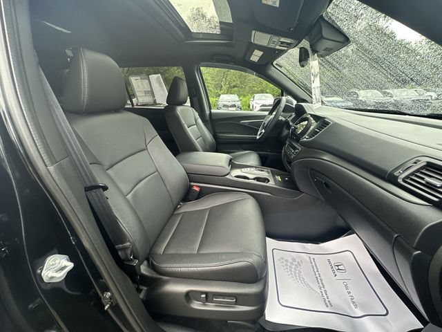 Used 2025 Honda Passport EX-L image 27
