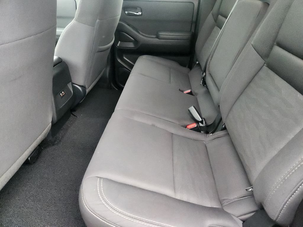 Used 2024 Nissan Frontier SV AWD/4WD image 29