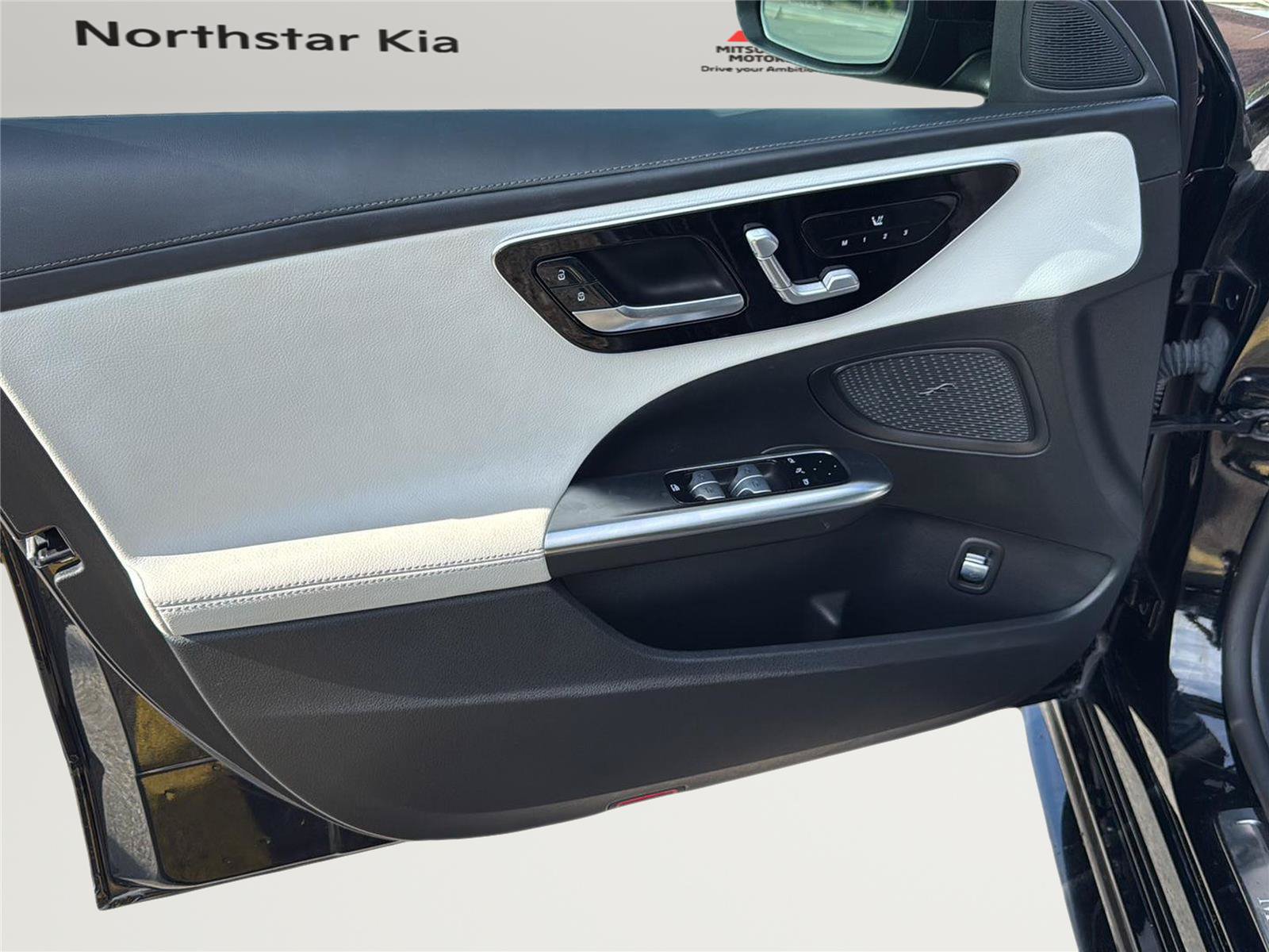 Used 2023 Mercedes-Benz C 300 Sedan image 30