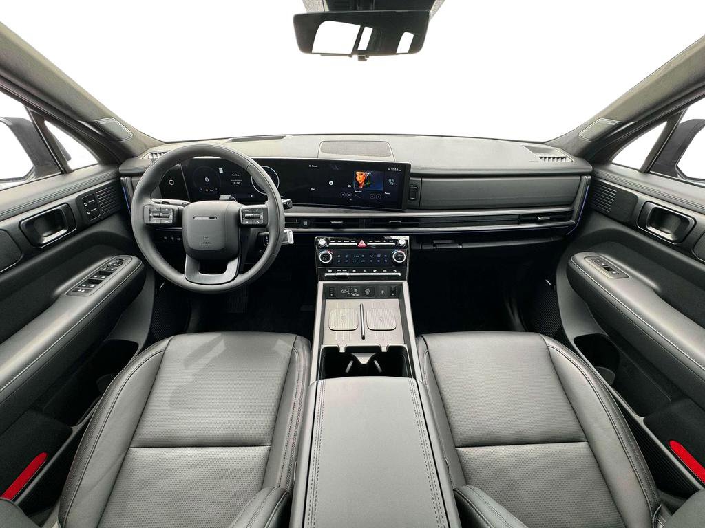 Used 2025 Hyundai Santa Fe Calligraphy image 9