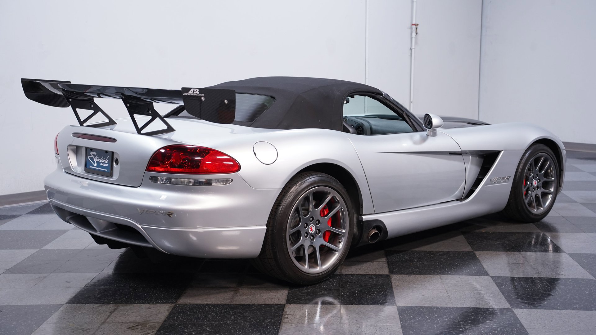 Used 2005 Dodge Viper SRT-10 image 11