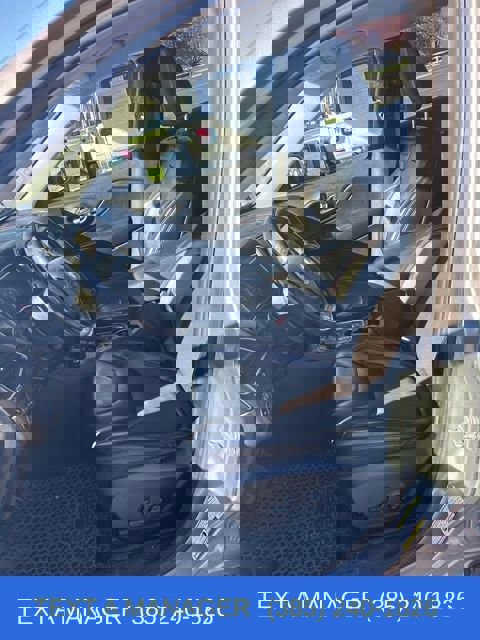 Used 2019 Jeep Cherokee Trailhawk w/ Cold Weather Group image 12