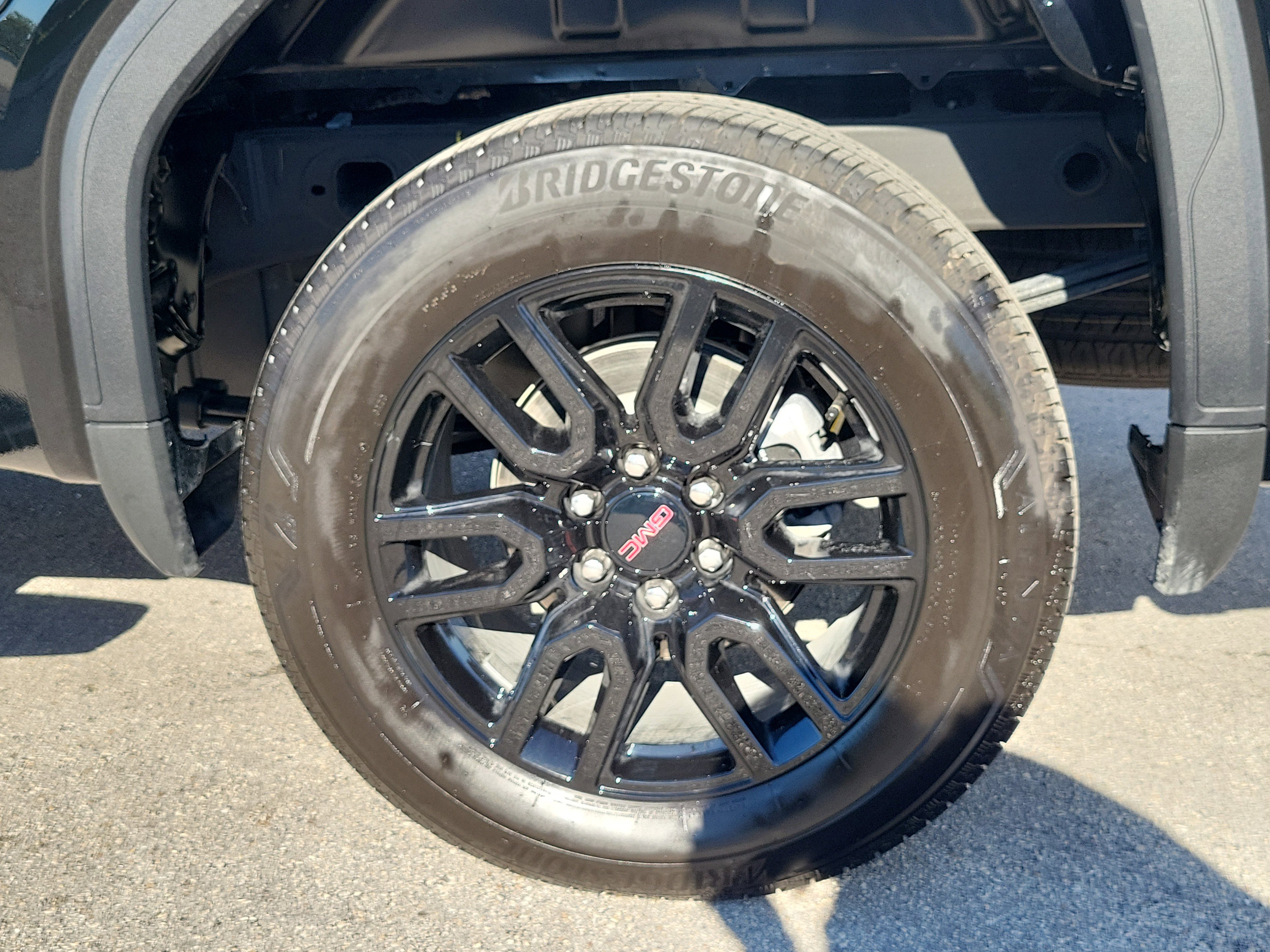 Used 2025 GMC Sierra 1500 Elevation w/ LPO, Elevation Black Package image 27