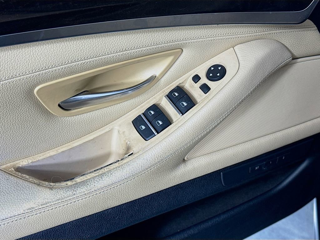 Used 2016 BMW 535i Sedan RWD image 18