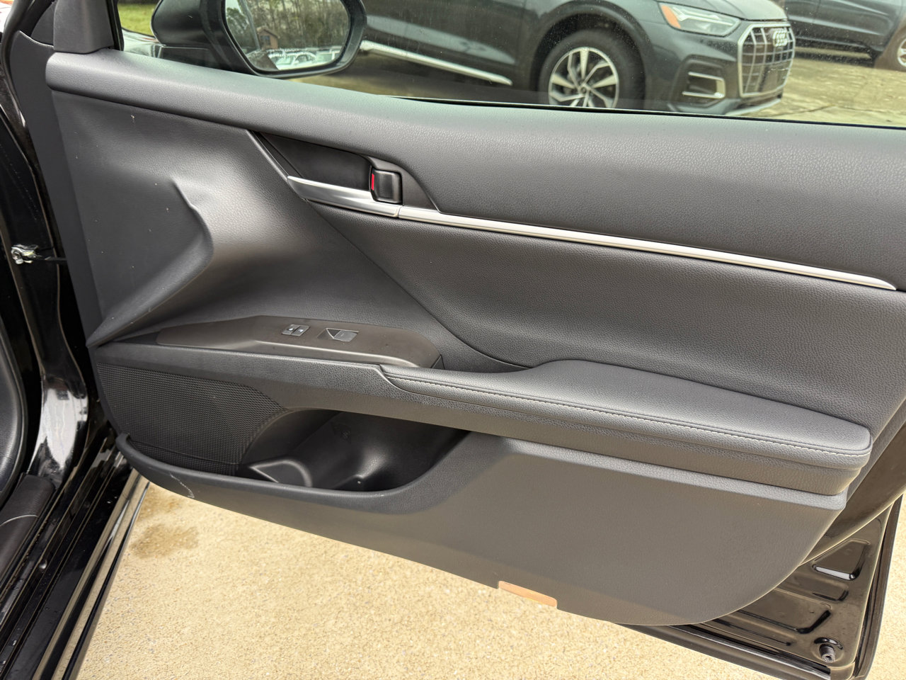 Used 2023 Toyota Camry XSE image 29