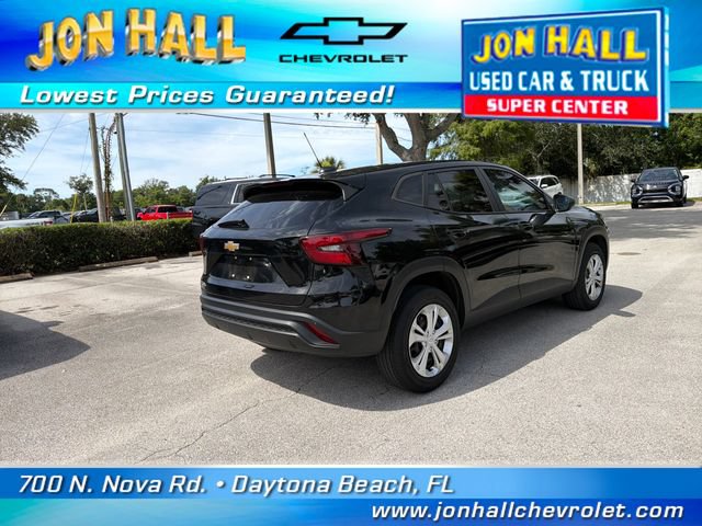 Used 2024 Chevrolet Trax LS w/ Driver Confidence Package FWD image 10