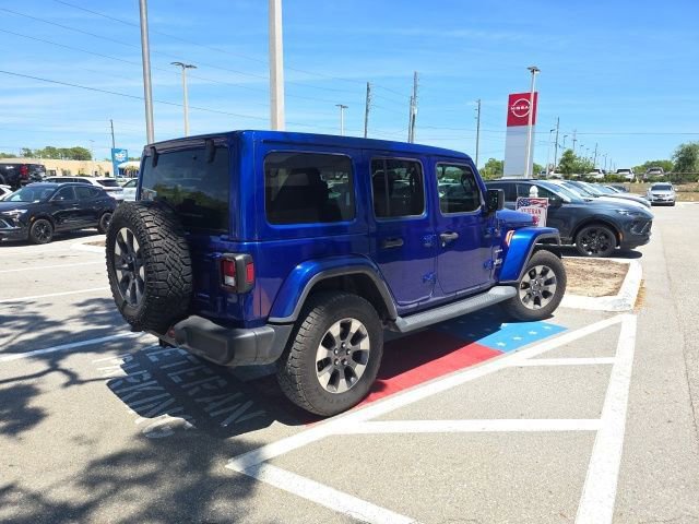 Used 2019 Jeep Wrangler Unlimited Sahara AWD/4WD image 4