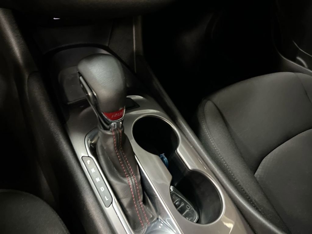 Used 2021 Chevrolet Malibu RS image 17