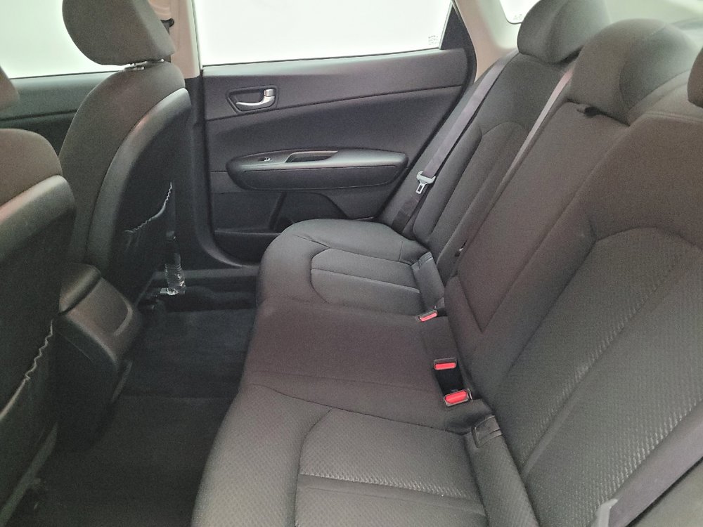 Used 2016 Kia Optima LX image 18