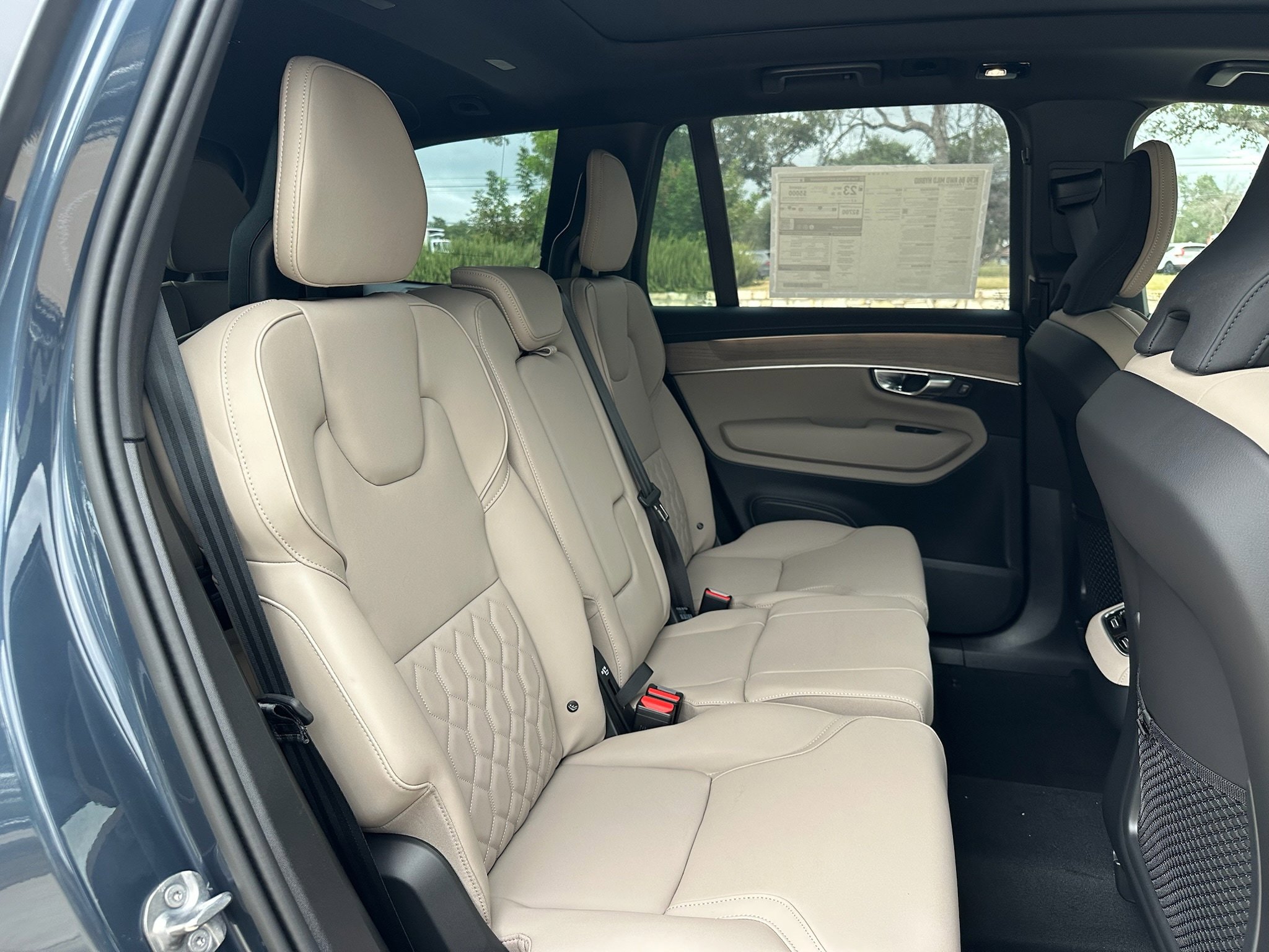 Used 2026 Volvo XC90 B6 Plus w/ Protection Package Premier AWD/4WD image 10