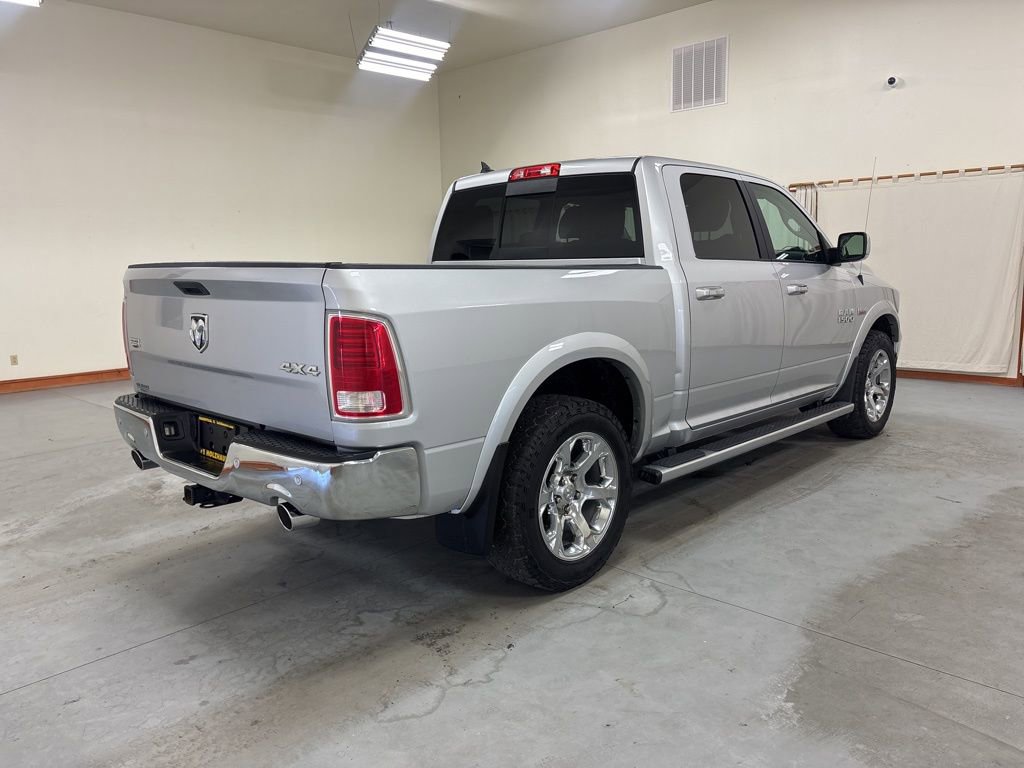 Used 2018 RAM 1500 Laramie w/ Convenience Group AWD/4WD image 8