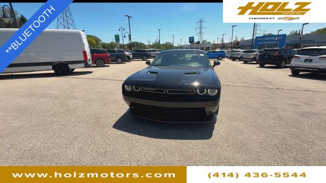 Used 2016 Dodge Challenger R/T Scat Pack w/ Leather Interior Group RWD image 3