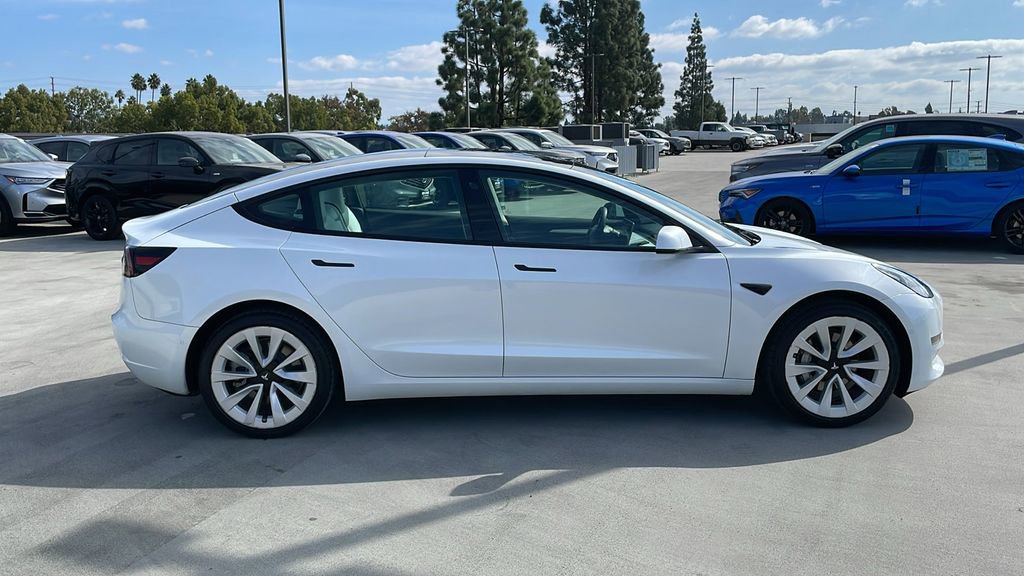 Used 2022 Tesla Model 3 Standard Range image 6
