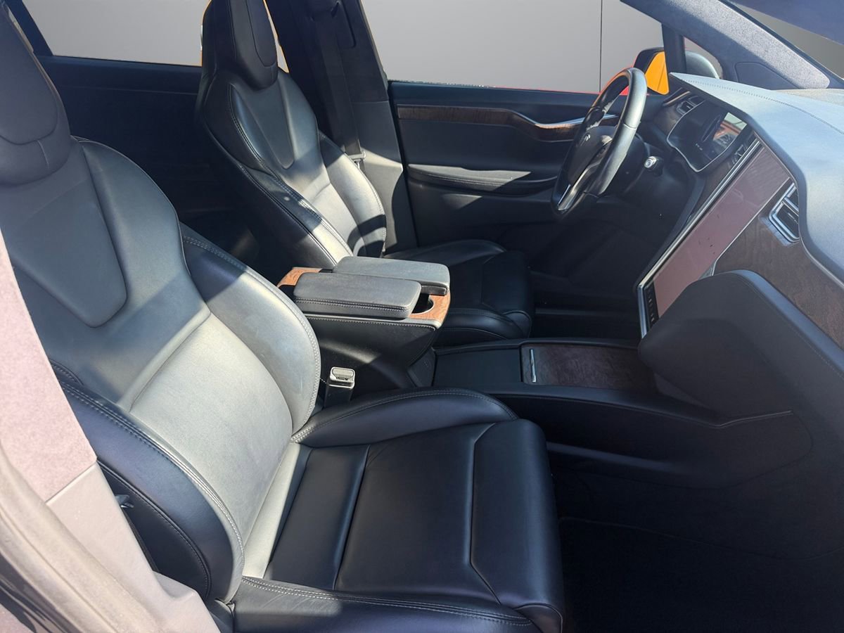 Used 2018 Tesla Model X 75D AWD/4WD image 13