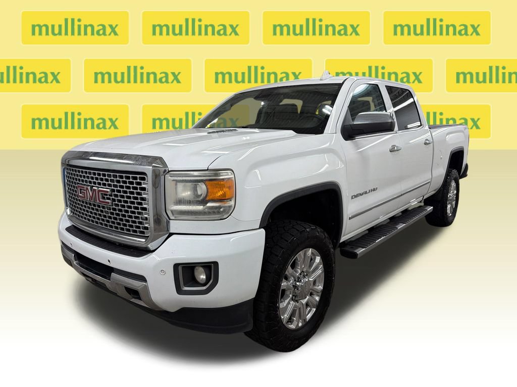 Used 2015 GMC Sierra 2500 Denali w/ Duramax Plus Package AWD/4WD image 12