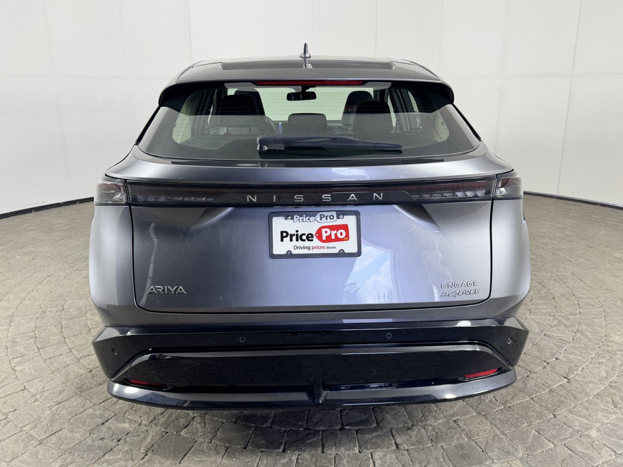 Used 2024 Nissan Ariya AWD image 6