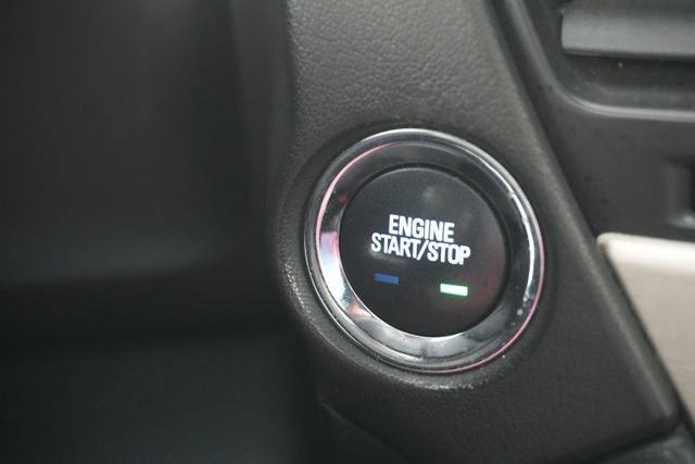 Used 2019 GMC Yukon Denali w/ Denali Ultimate Package image 16