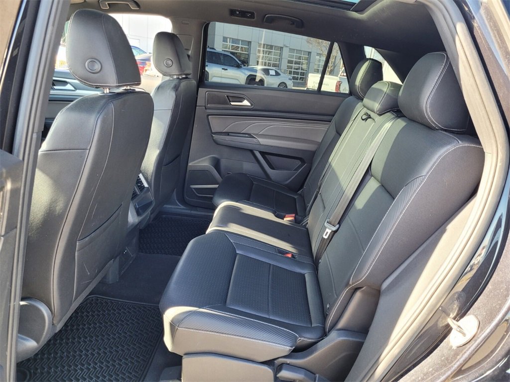 Used 2023 Volkswagen Atlas Cross Sport SEL image 6