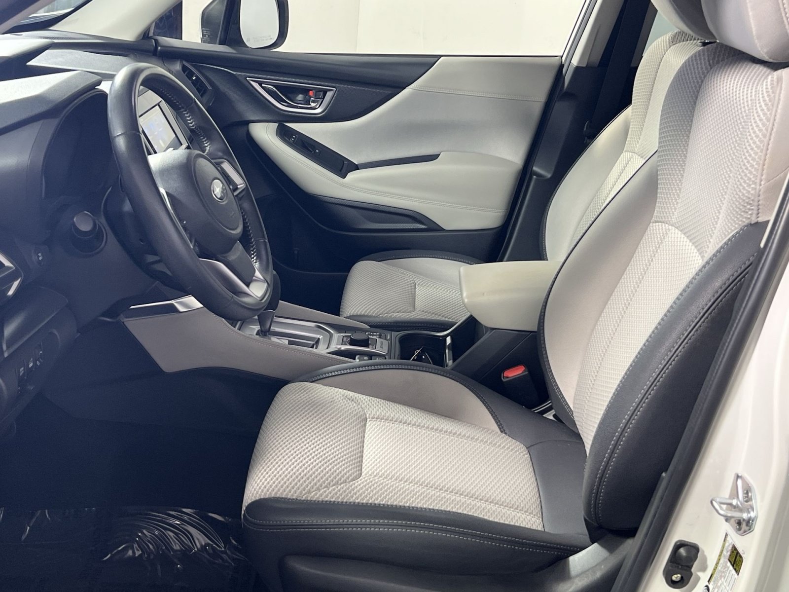 Used 2024 Subaru Forester Premium AWD/4WD image 14
