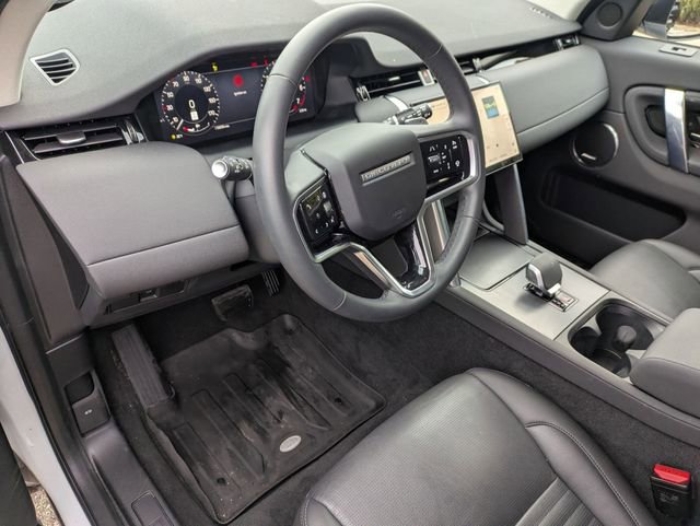 Used 2025 Land Rover Discovery Sport S image 7
