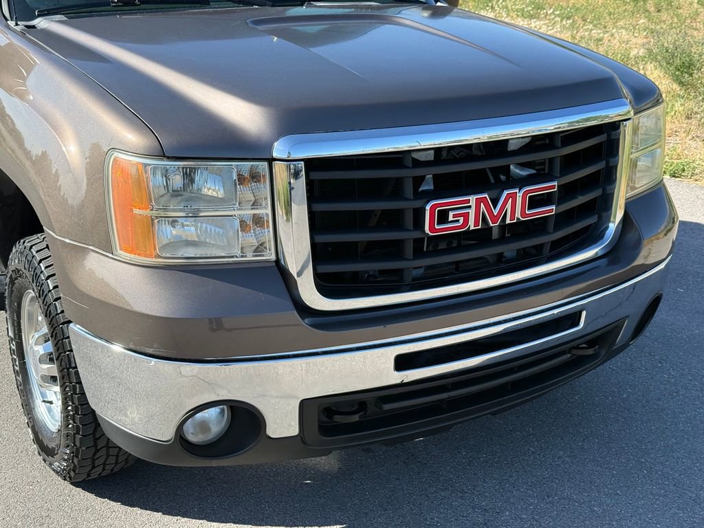 Used 2008 GMC Sierra 2500 SLE AWD/4WD image 5