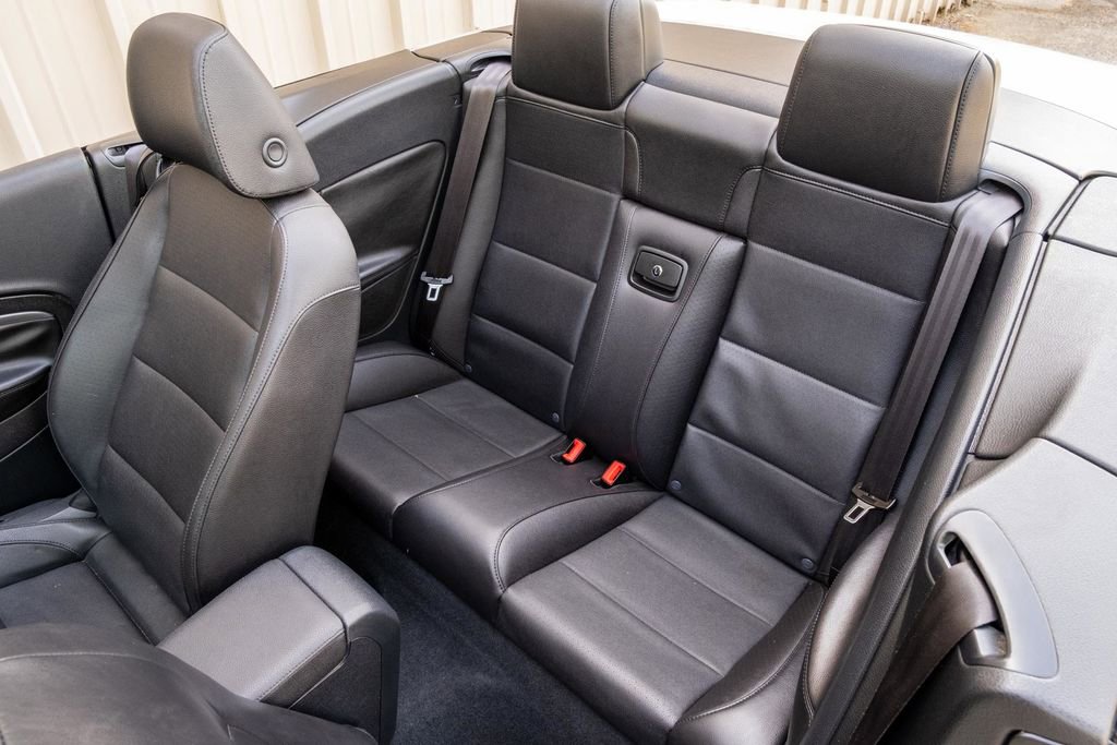 Used 2010 Volkswagen Eos Komfort FWD image 21