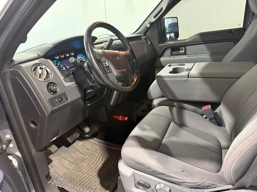 Used 2013 Ford F150 XLT w/ Mid Equipment Group image 10