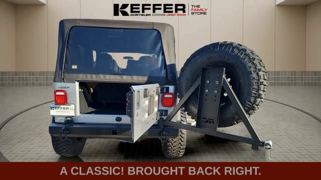 Used 2004 Jeep Wrangler 4WD image 20