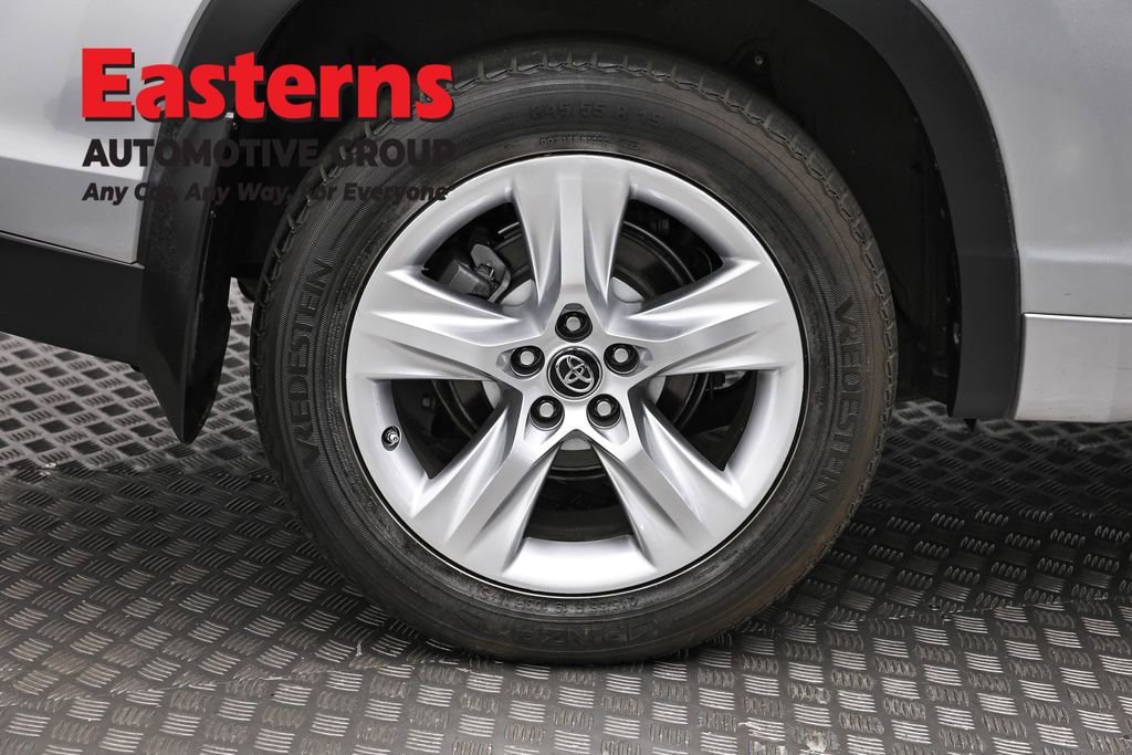 Used 2019 Toyota Highlander Limited w/ Carpet Mat Package (TMS) AWD/4WD image 34
