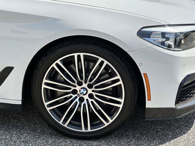 Used 2019 BMW 530i xDrive w/ M Sport Package AWD/4WD image 7
