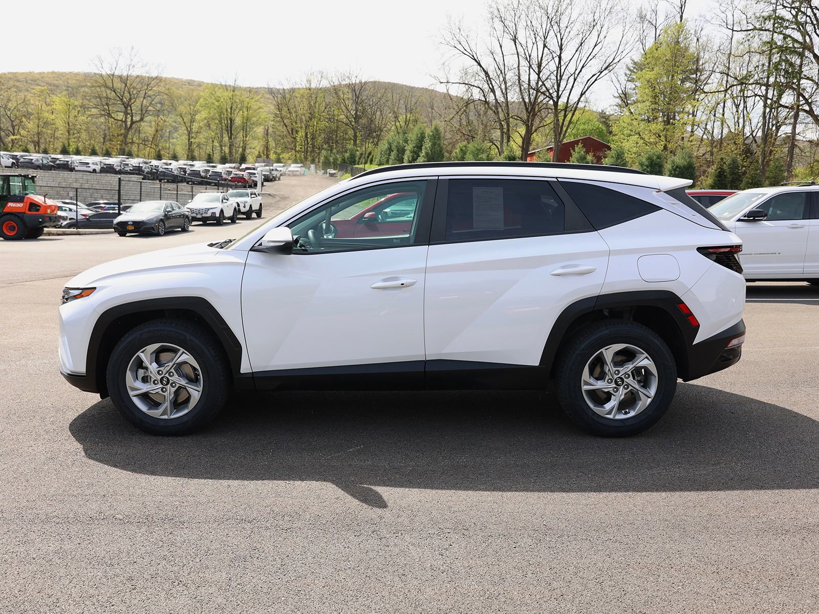 Certified 2022 Hyundai Tucson SEL w/ Cargo Package AWD/4WD image 4