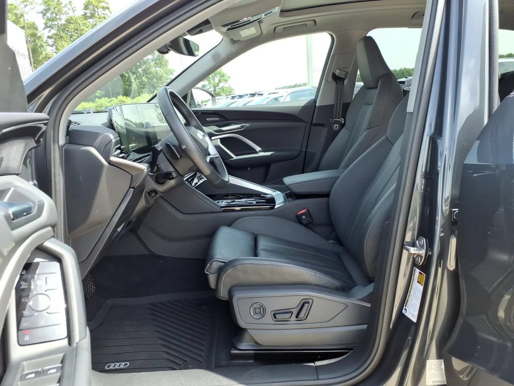 Used 2025 Audi Q5 Premium w/ Premium Plus AWD/4WD image 21