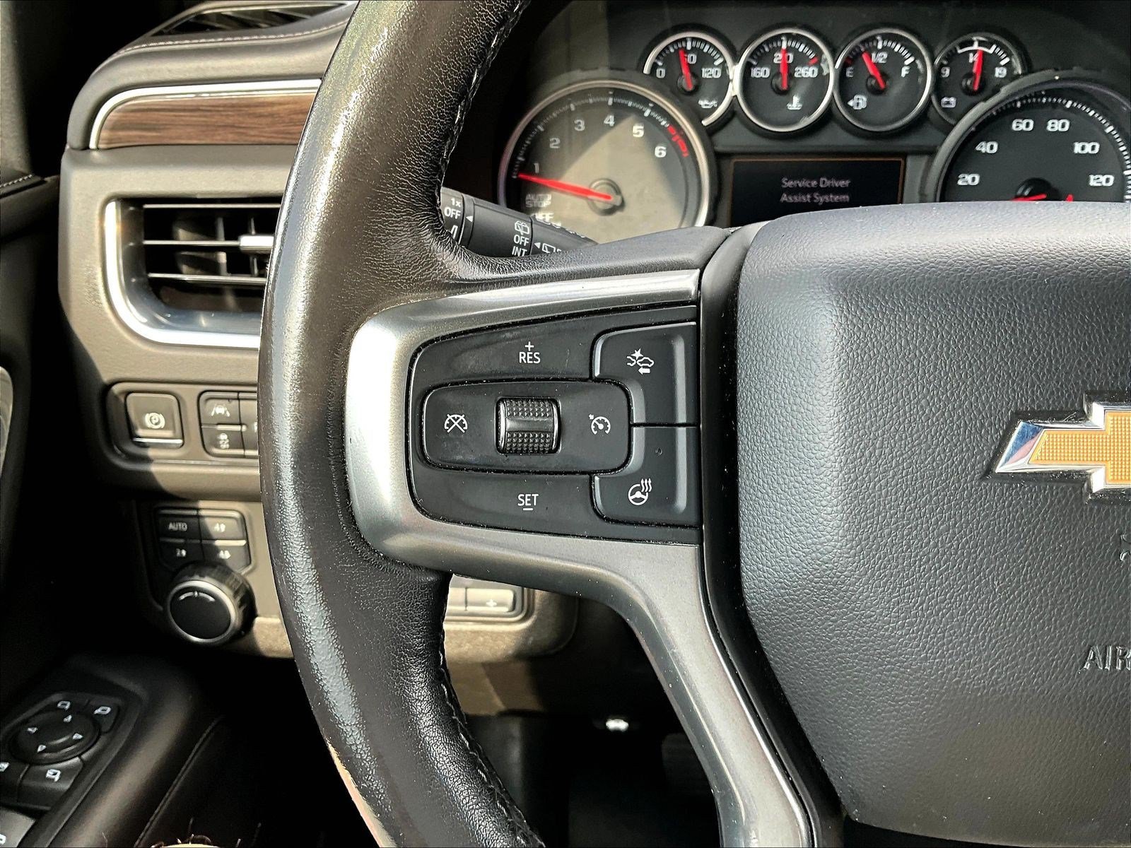 Used 2021 Chevrolet Tahoe LT w/ LT Signature Package AWD/4WD image 10