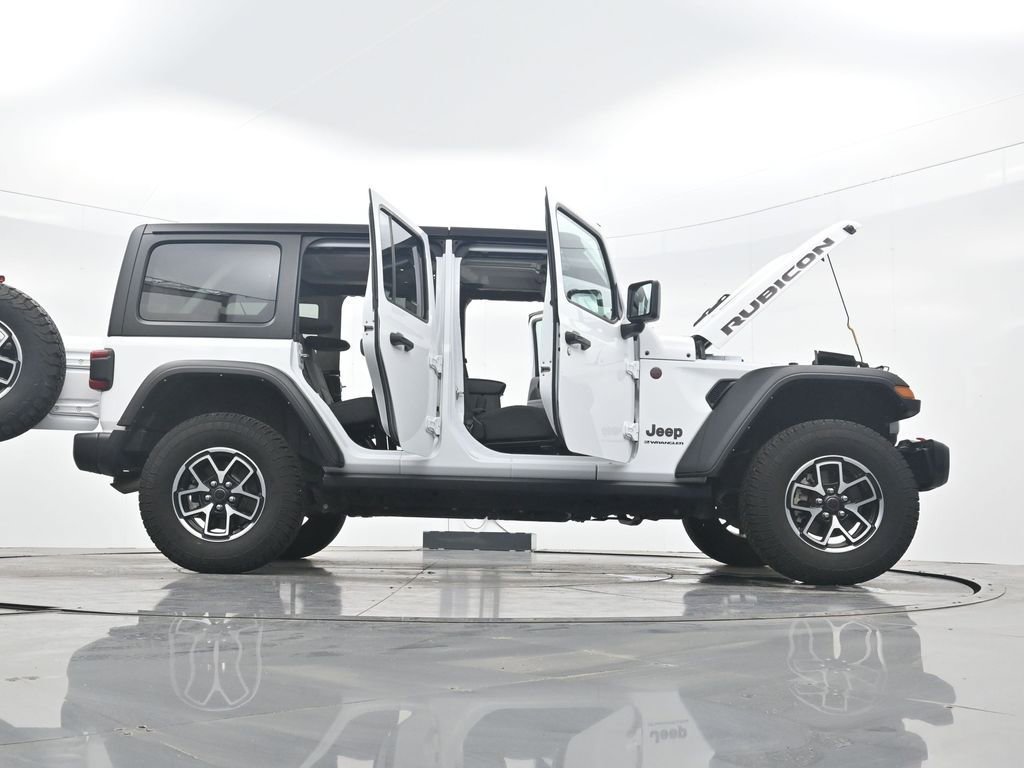 Used 2024 Jeep Wrangler Unlimited Rubicon AWD/4WD image 44