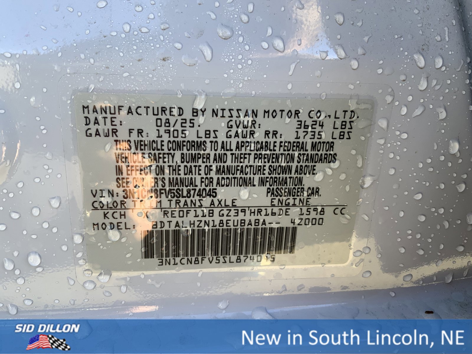 New 2025 Nissan Versa SR w/ Trunk Package image 12