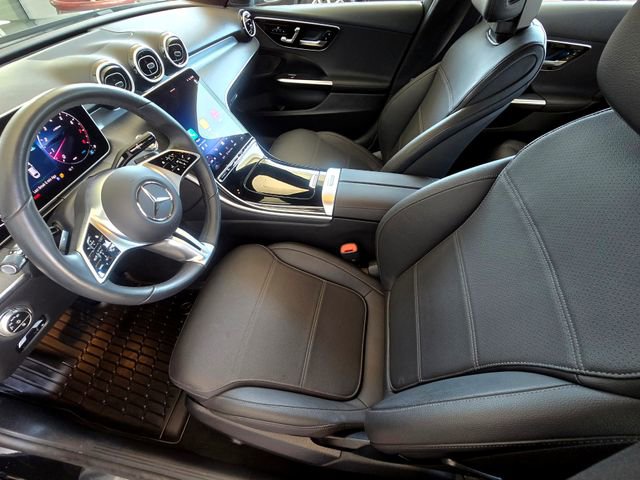 Used 2025 Mercedes-Benz C 300 4MATIC Sedan image 19