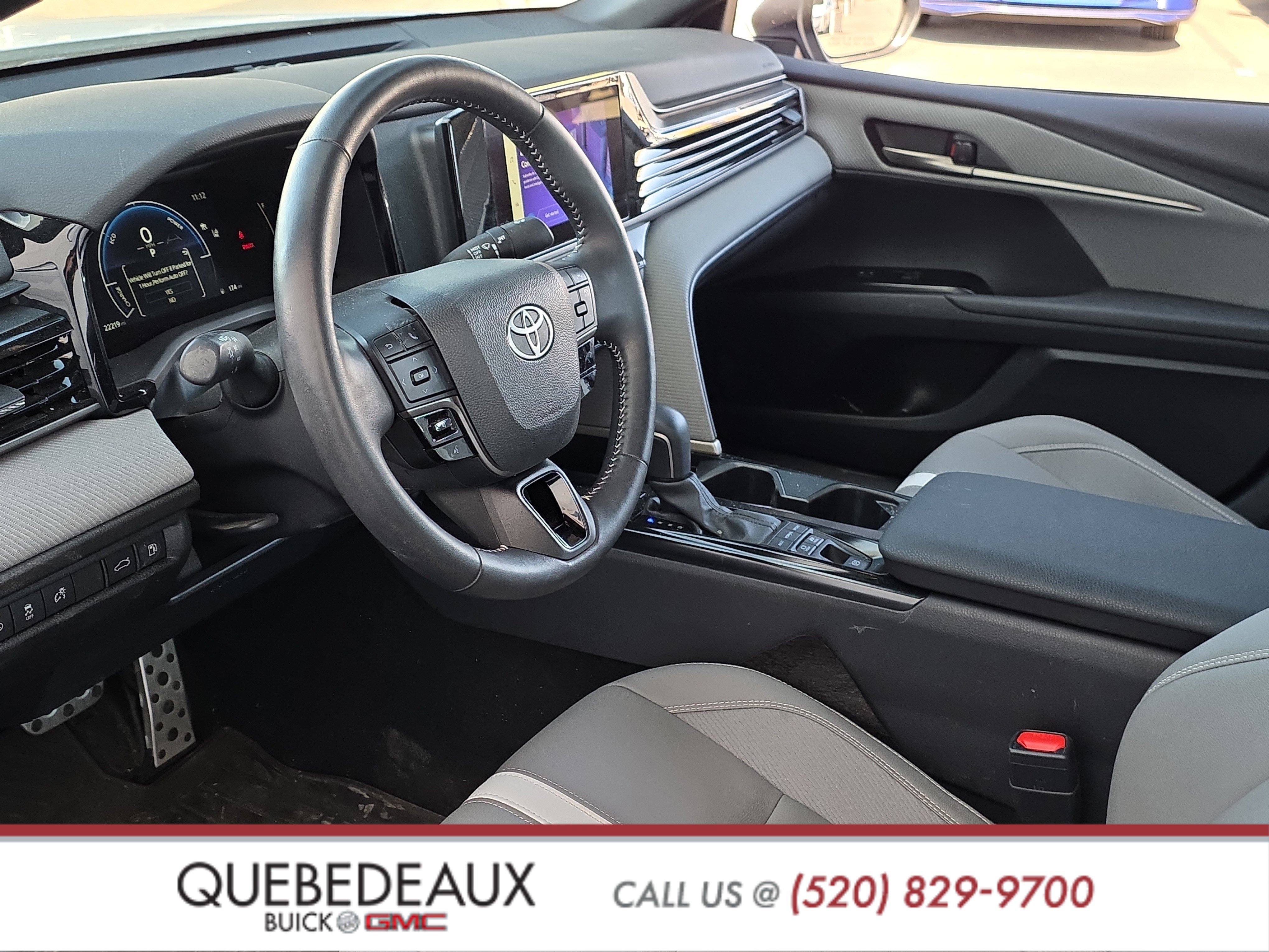 Used 2025 Toyota Camry SE w/ Convenience Package FWD image 11