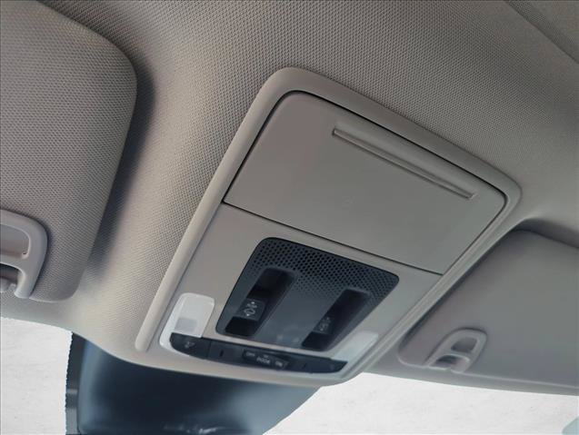 Used 2025 Honda Pilot Touring image 12