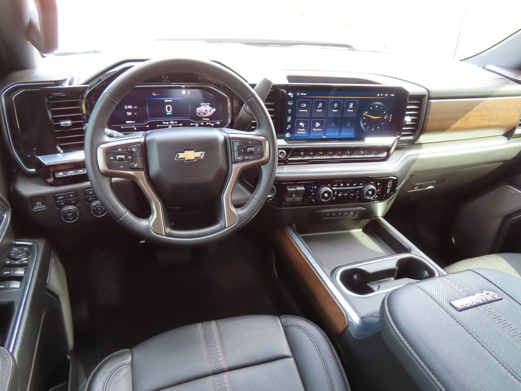 Certified 2024 Chevrolet Silverado 3500 High Country w/ High Country Premium Package image 4