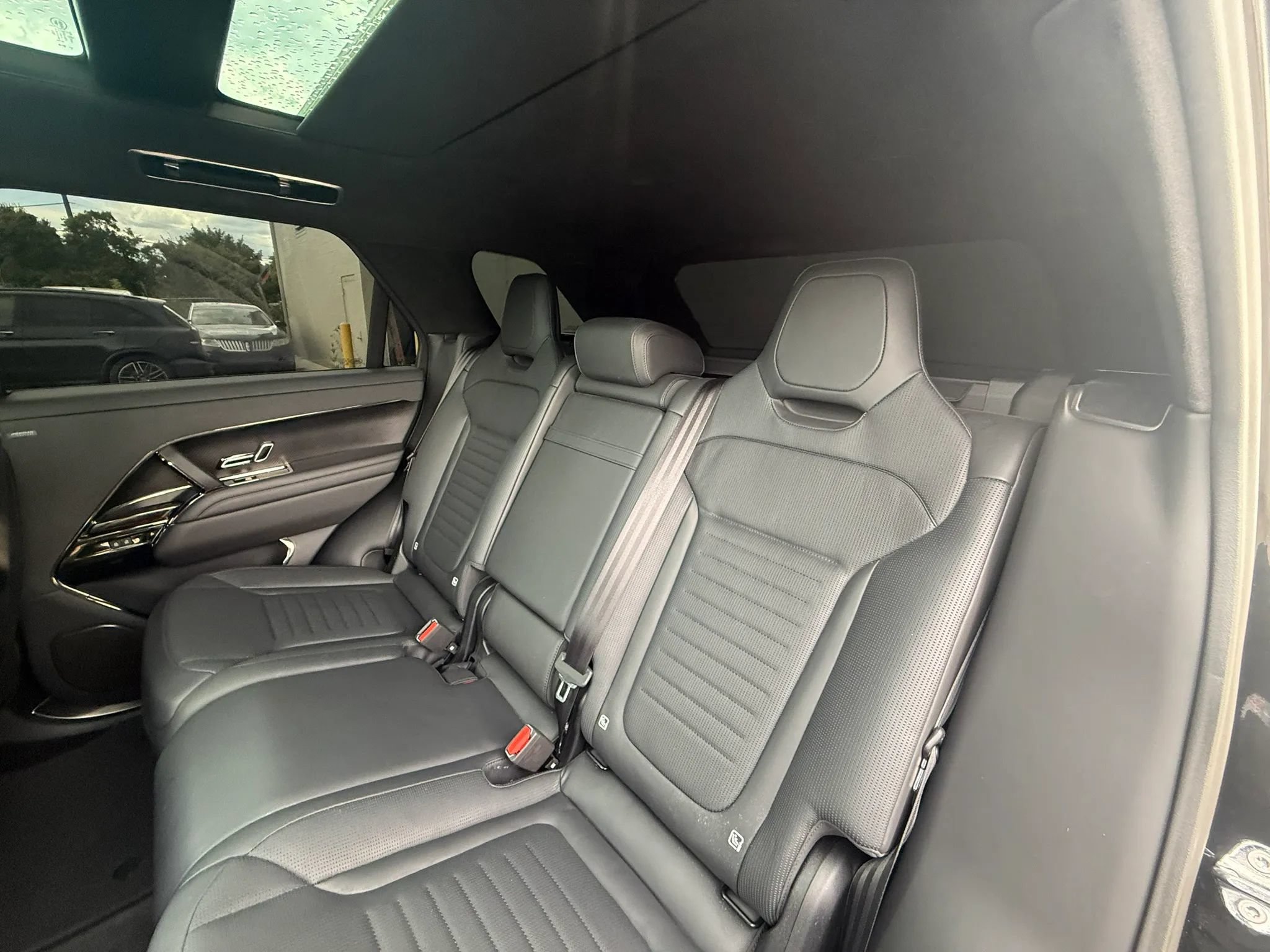 Used 2024 Land Rover Range Rover Sport AWD/4WD image 31