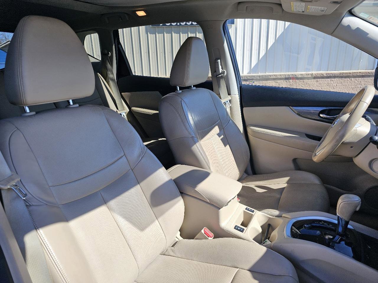 Used 2014 Nissan Rogue SL w/ SL Premium Package image 19