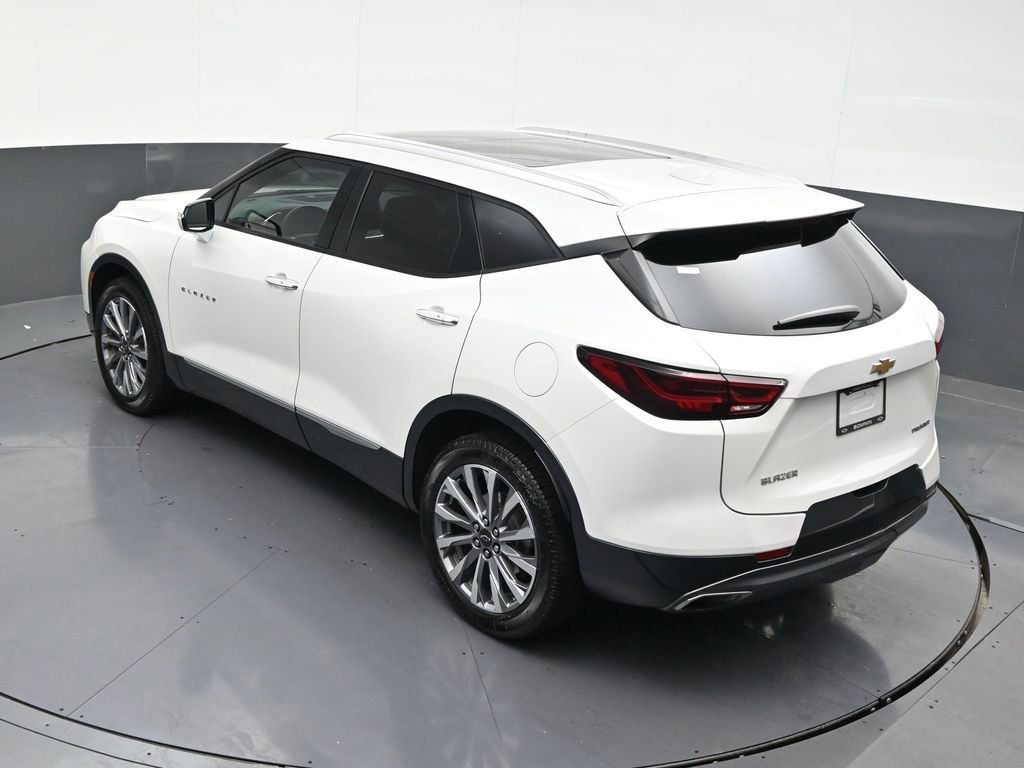 Used 2023 Chevrolet Blazer Premier w/ Driver Confidence II Package FWD image 17