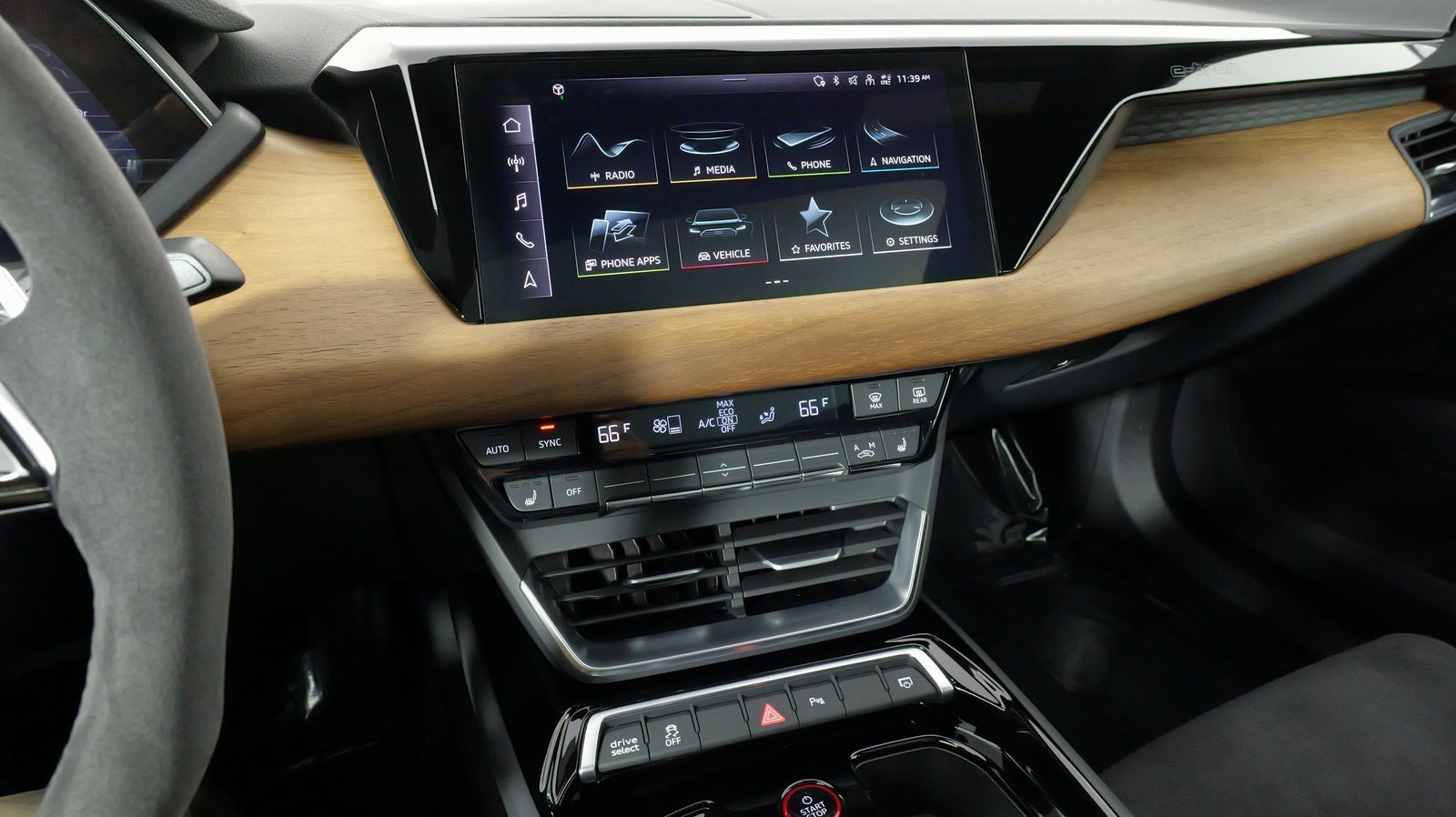 Used 2023 Audi e-tron GT Premium Plus image 50