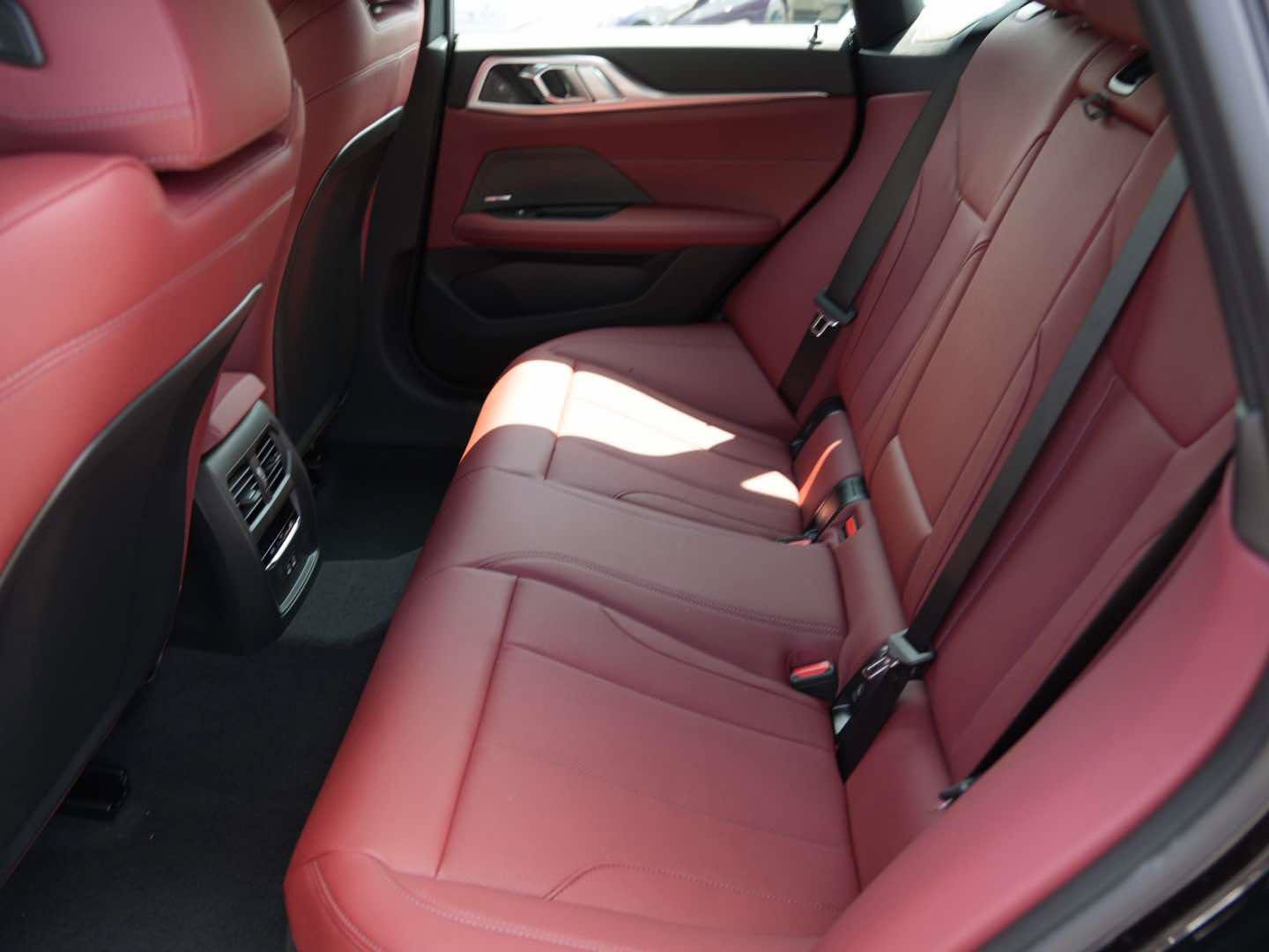 New 2026 BMW M440i w/ Premium Package RWD image 9